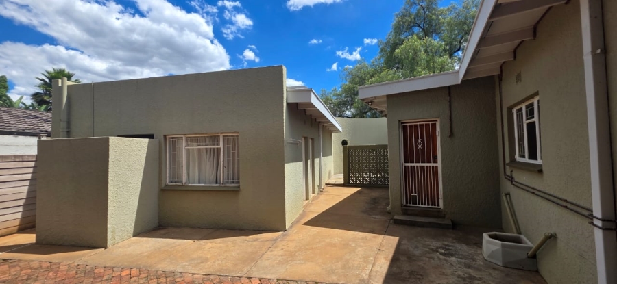 4 Bedroom Property for Sale in Flamwood North West